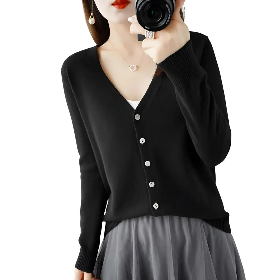 Cardigan-Elegance-Supreme-Noir-Classique