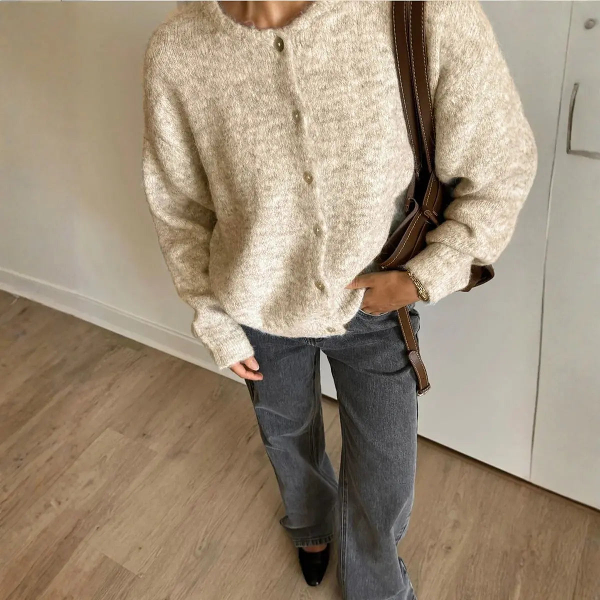 Cardigan-Feminino-Prestige-Elegant-Beige-Royale-3