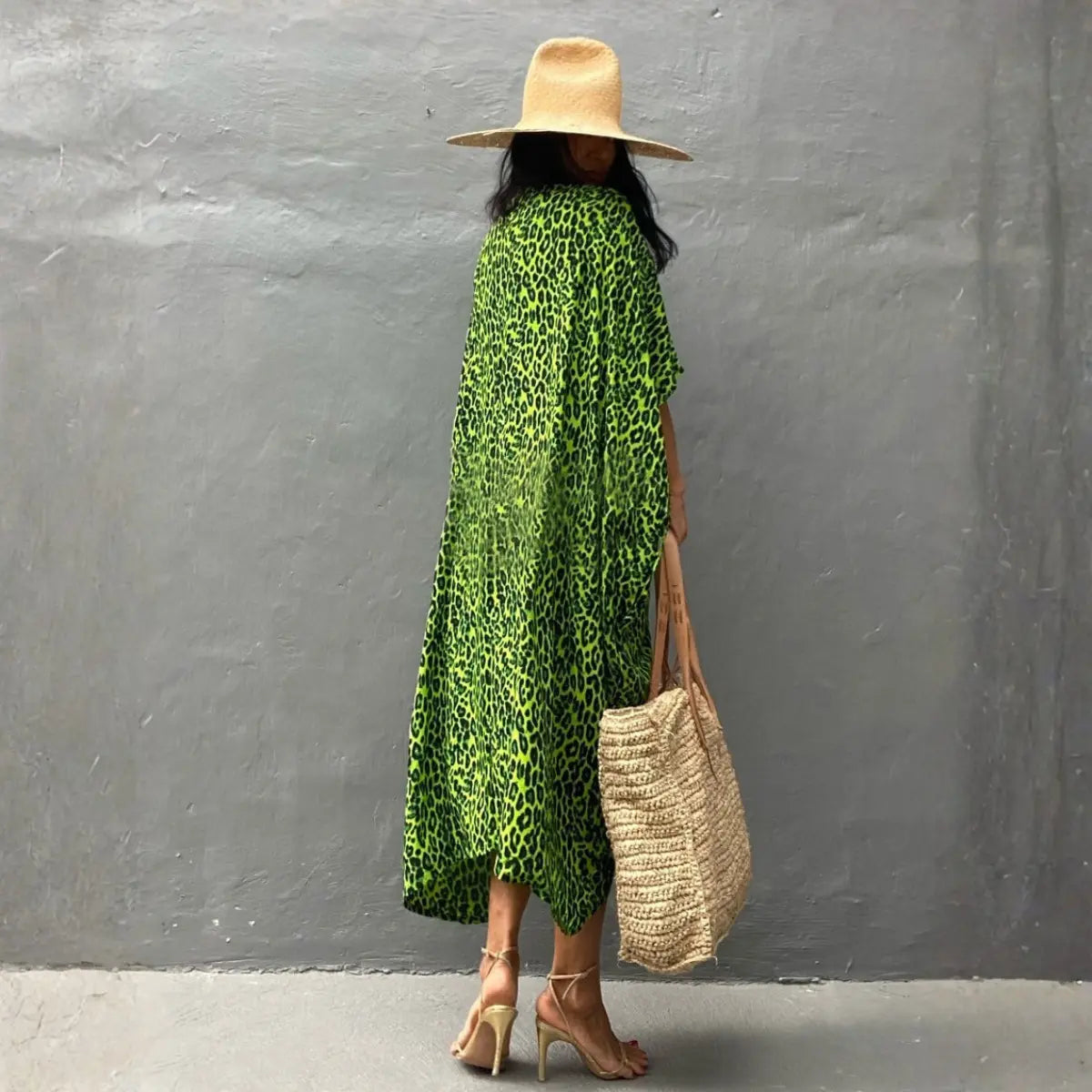 Saida-de-Praia-Riviera-Elegance-Verde-Neon-Couture-6