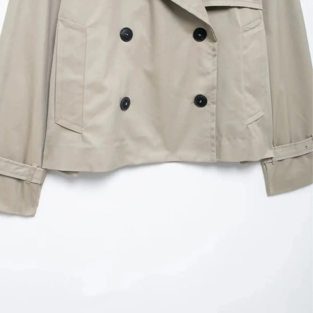 Trench-Coat-Feminino-Elegance-Supreme-Caqui-com-Botoes-Duplos-e-Bolsos-4