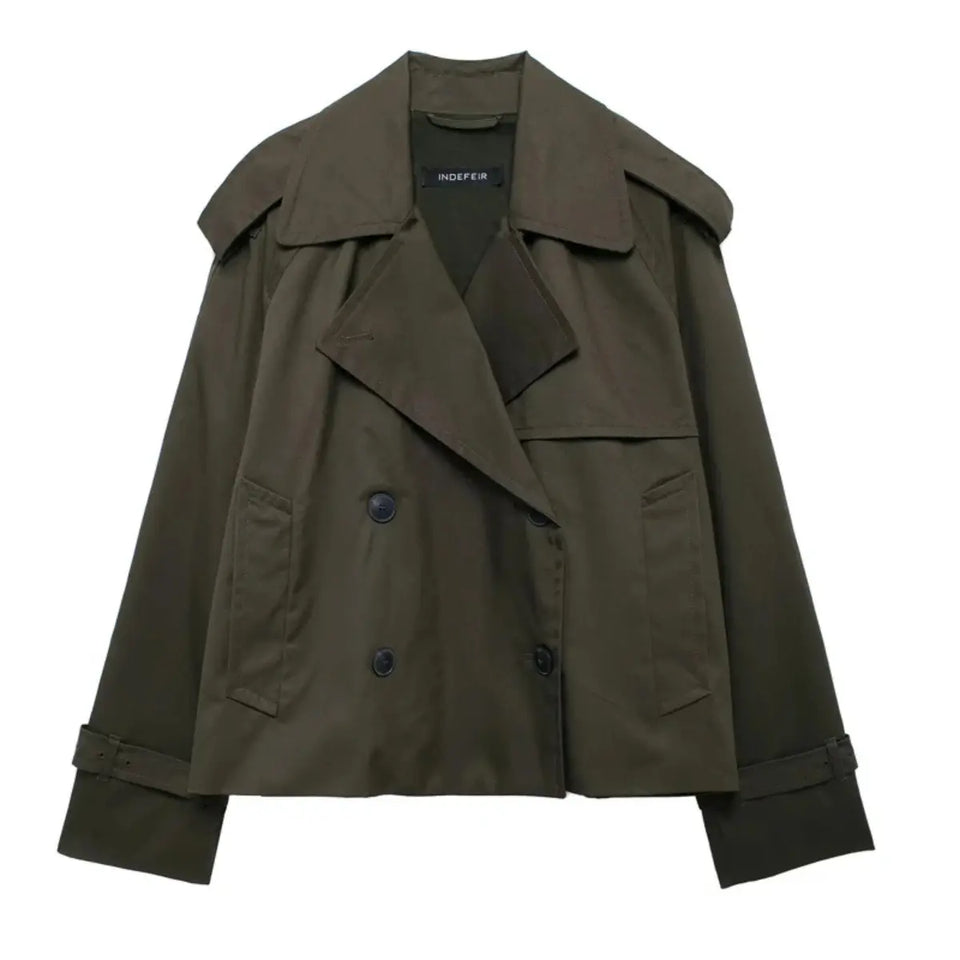 Trench-Coat-Feminino-Elegance-Supreme-Verde-com-Botoes-Duplos-e-Bolsos