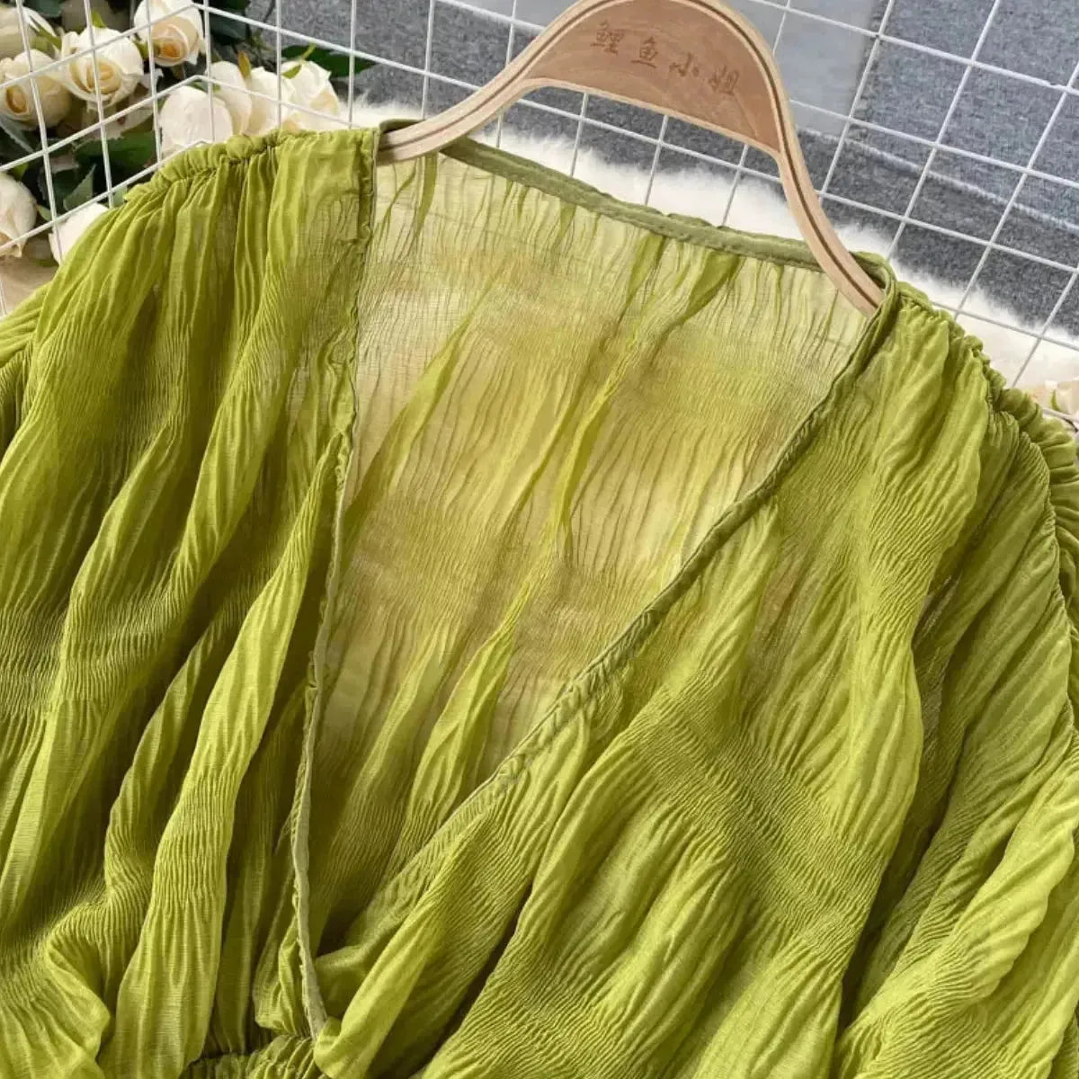 blusa-manga-longa-feminina-verde-soltinha-dia-a-dia-4